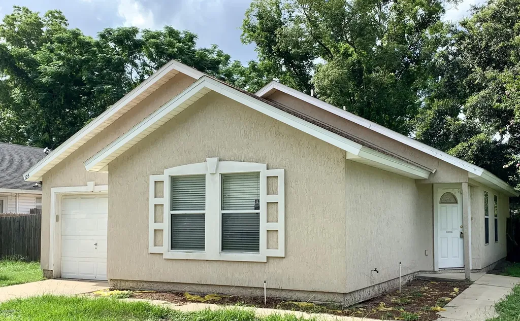 125 Vernis Avenue Jacksonville FL 32218