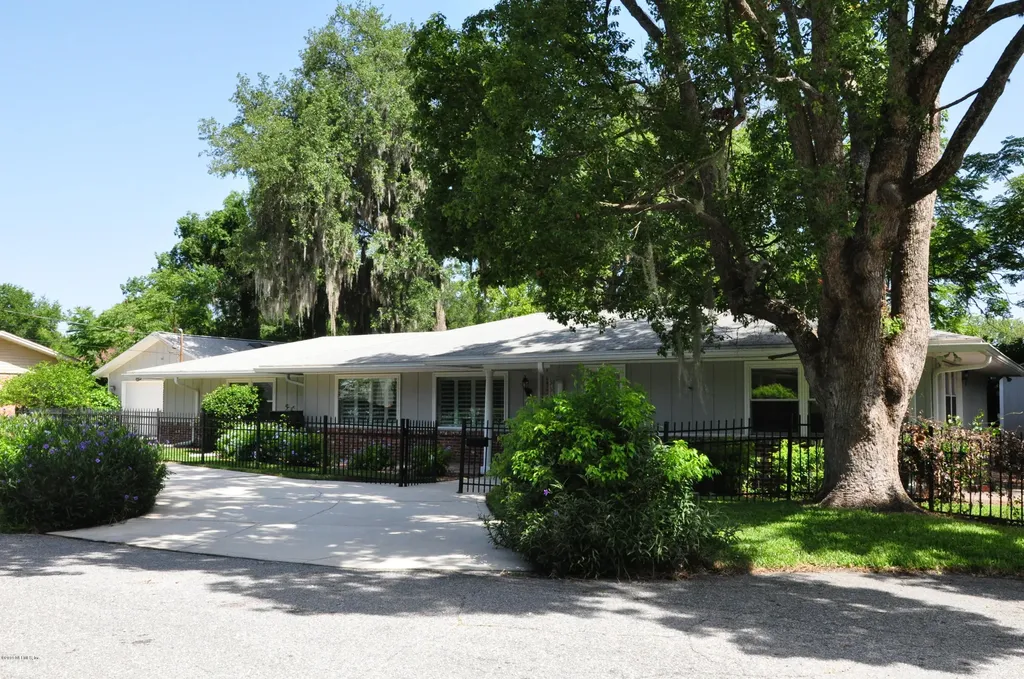 4343 Olde Pine Lane Jacksonville FL 32217
