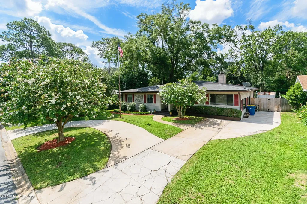 8430 Santalia Avenue Jacksonville FL 32211