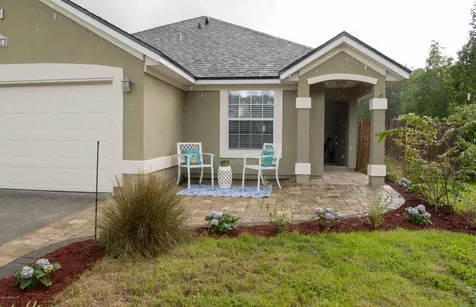 2742 Coachman Lakes Drive Jacksonville FL 32246