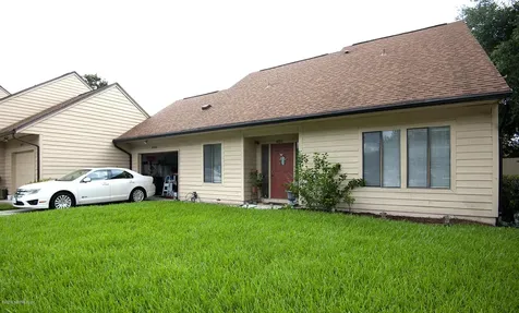 4151 Rollingwood Court Jacksonville FL 32257