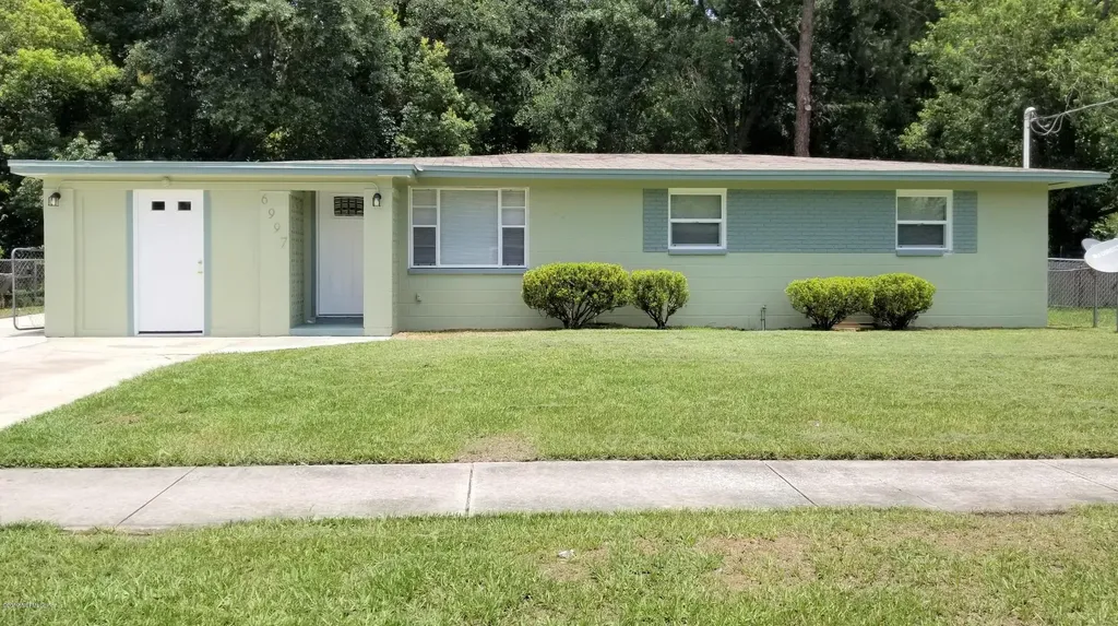 6997 Sonora Drive N Jacksonville FL 32244
