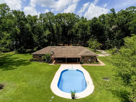 849 Branscomb Road Green Cove Springs FL 32043