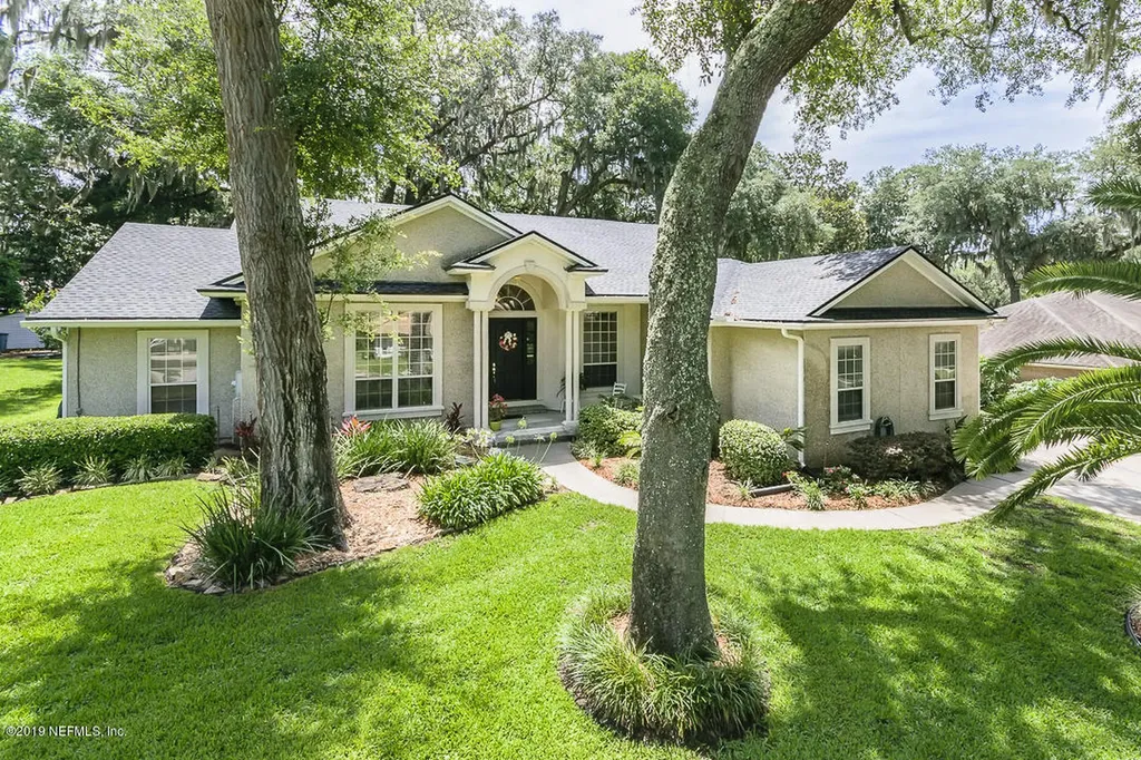 4535 Woodsong Loop E Jacksonville FL 32225