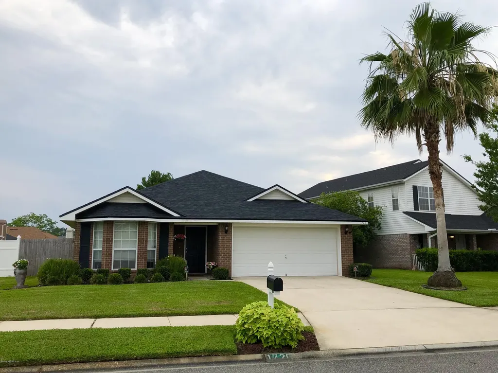 1726 Saw Lake Drive Middleburg FL 32068