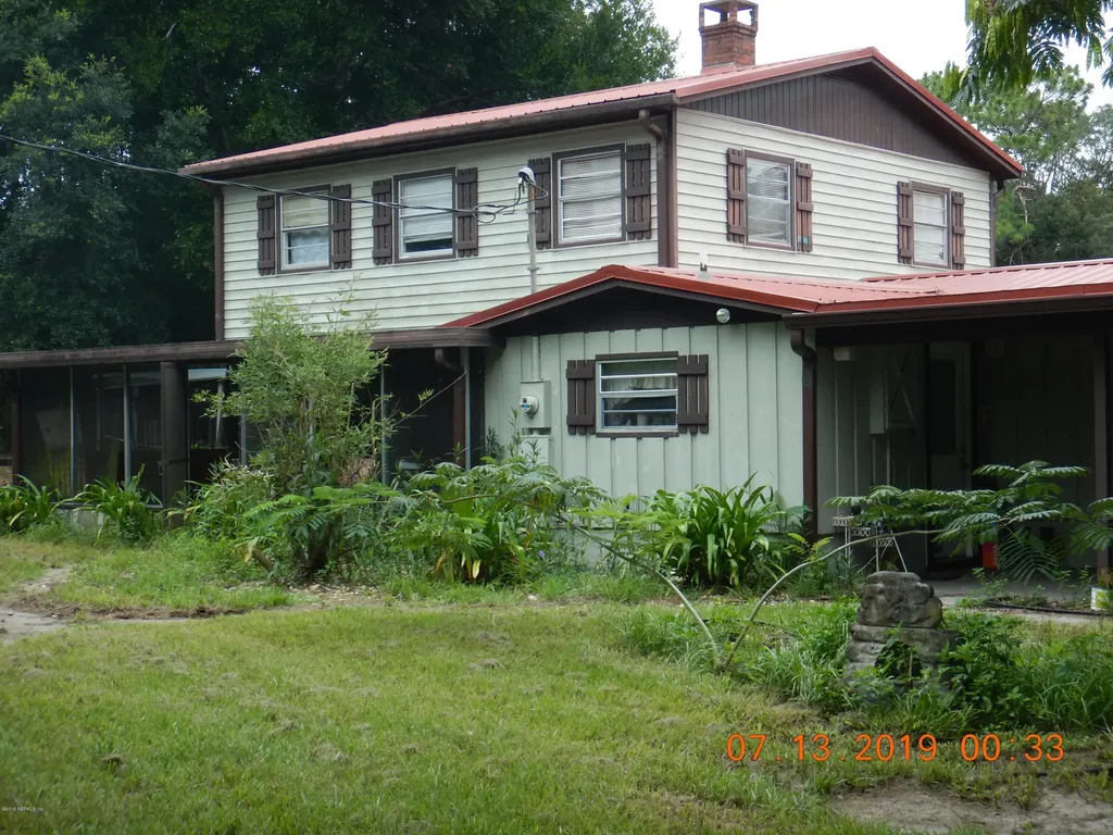 106 Porpoise Road Pomona Park FL 32181