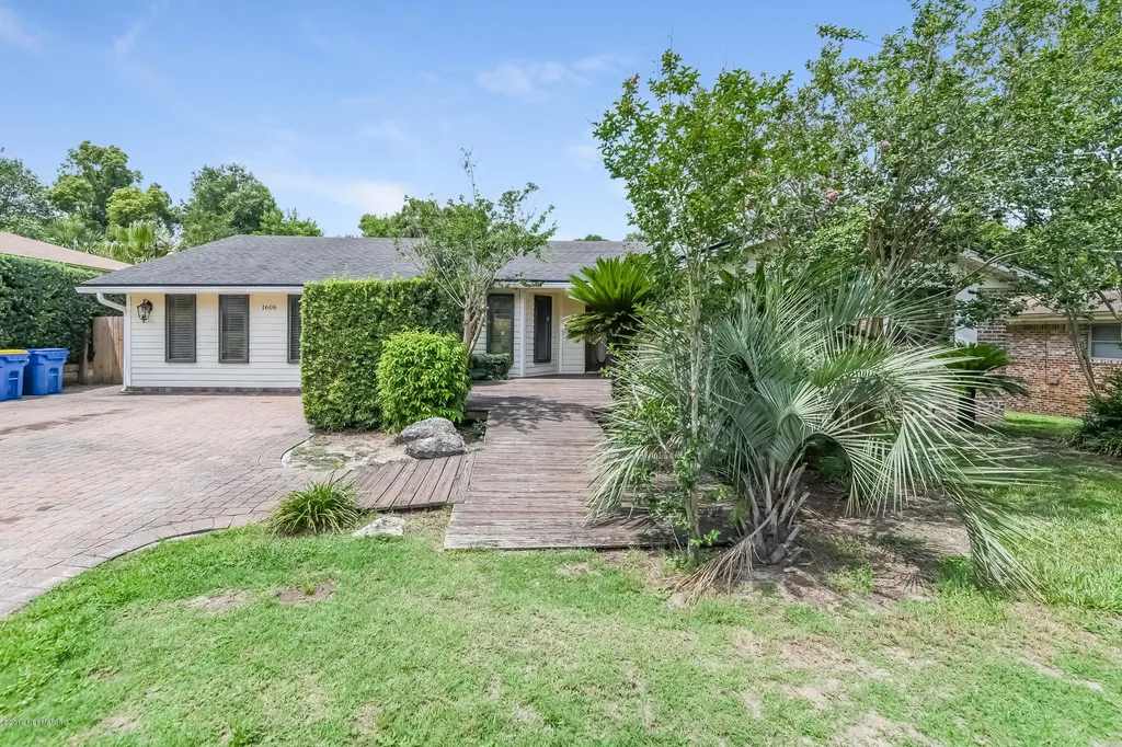 1606 Sharonhill Drive Jacksonville FL 32211