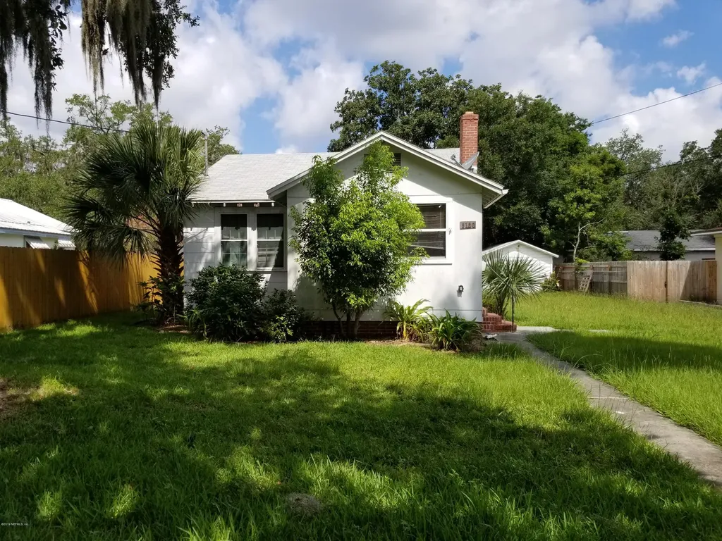 8120 Oakwood Street Jacksonville FL 32208