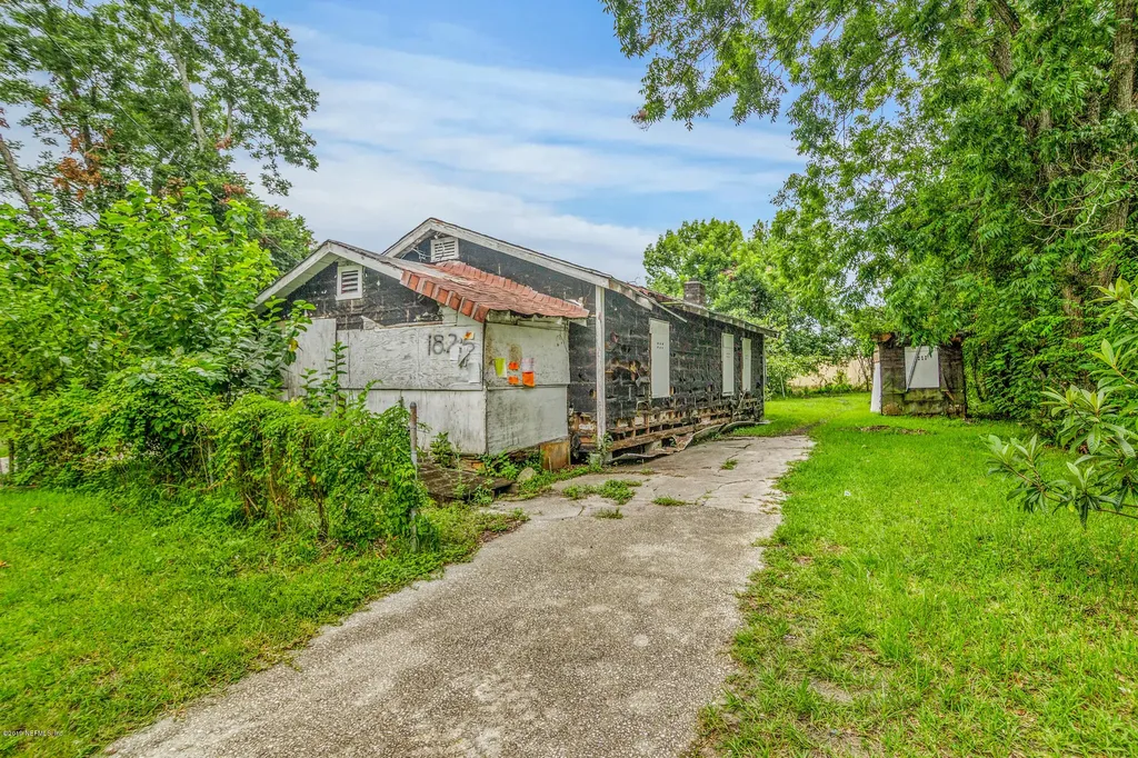 1826 Voorhies Road Jacksonville FL 32209