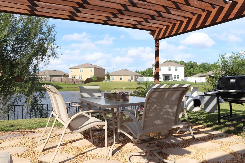 3879 Falcon Crest Drive Green Cove Springs FL 32043