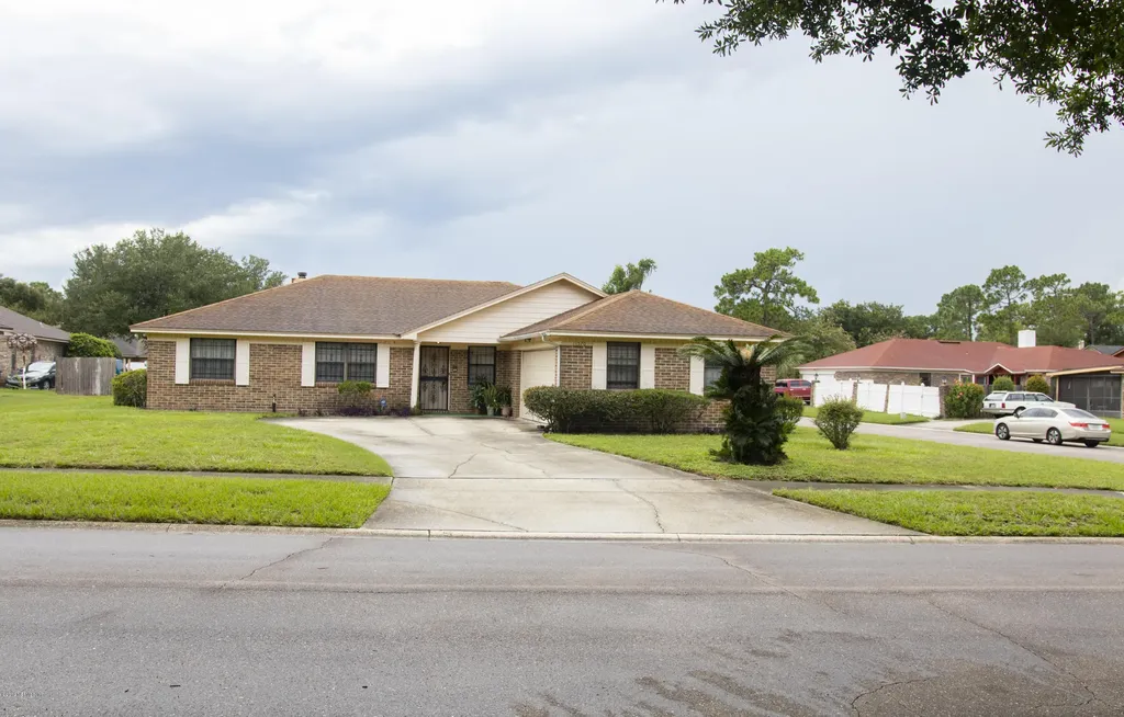 11570 Longwood Key Drive E Jacksonville FL 32218