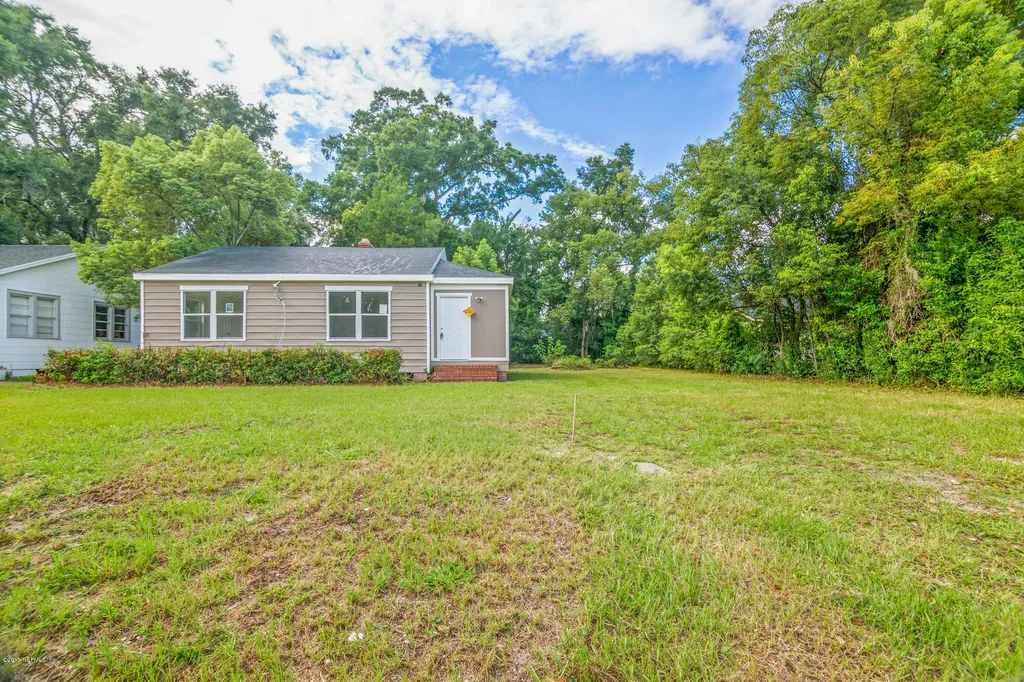 445 W 66th Street Jacksonville FL 32208
