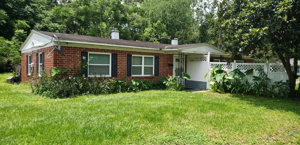 720 Luna Street Jacksonville FL 32205