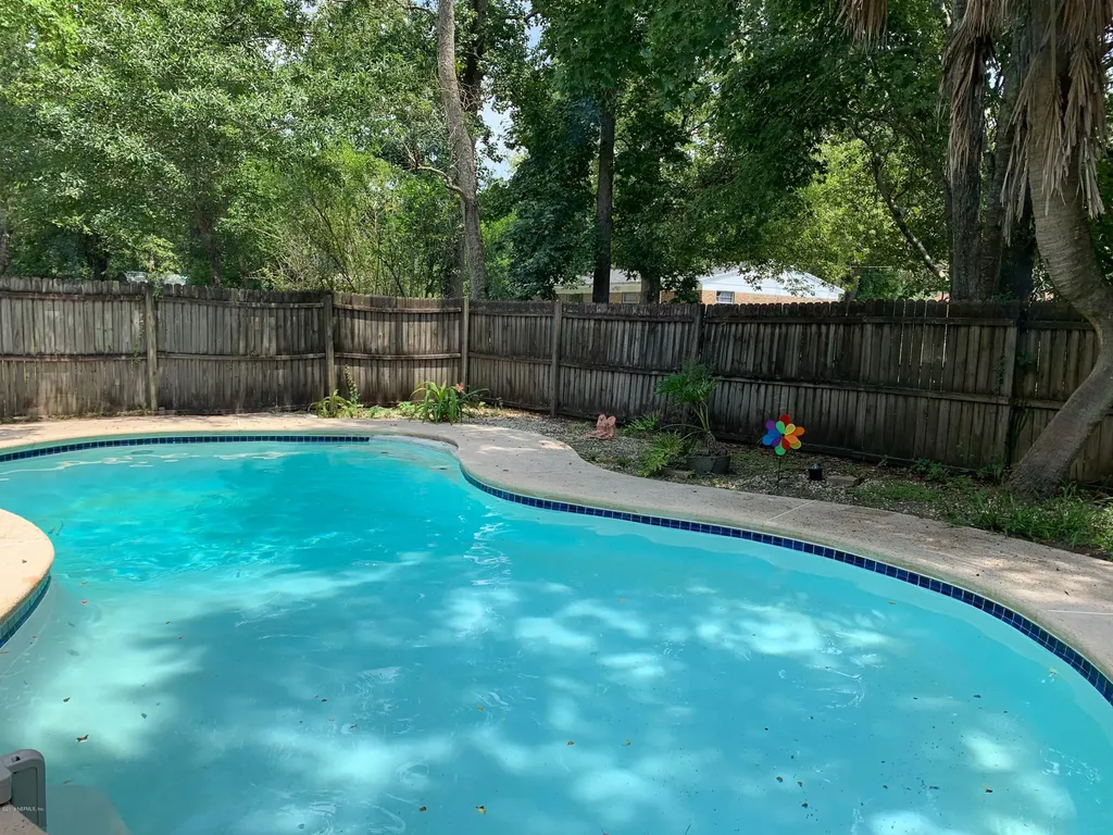 5945 Camaro Drive W Jacksonville FL 32244