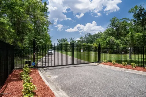 1351 Weaver Glen Road Jacksonville FL 32223