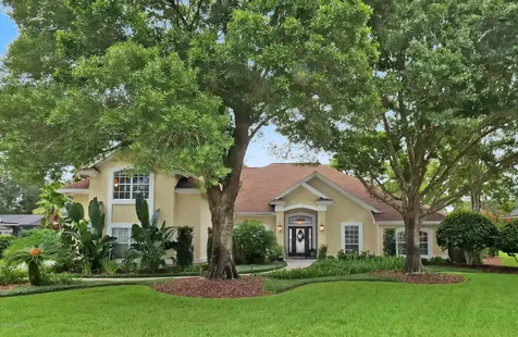 3727 Vickers Lake Drive Jacksonville FL 32224