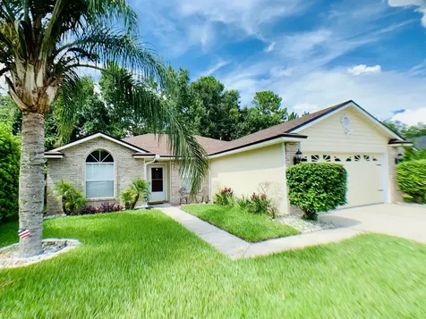 7681 Fawn Lake Drive S Jacksonville FL 32256