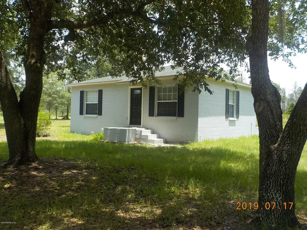 22441 Hilltop Road Sanderson FL 32087