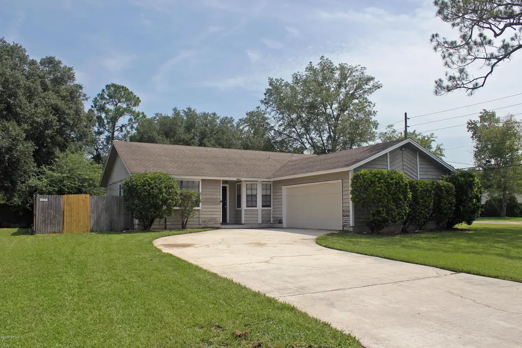 8747 Falcon Trace Drive S Jacksonville FL 32222