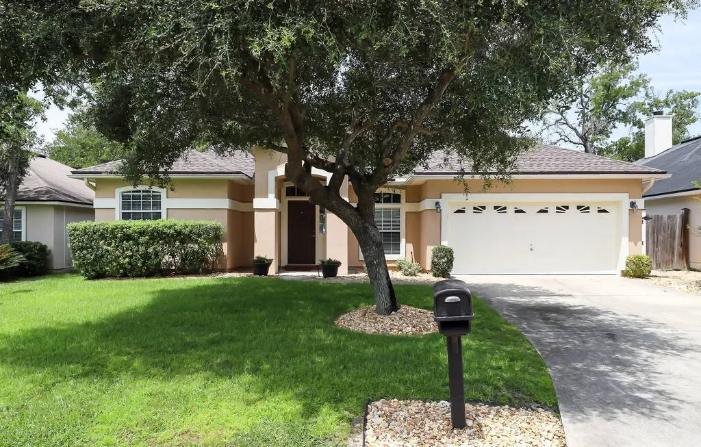 3008 Southbank Circle Green Cove Springs FL 32043