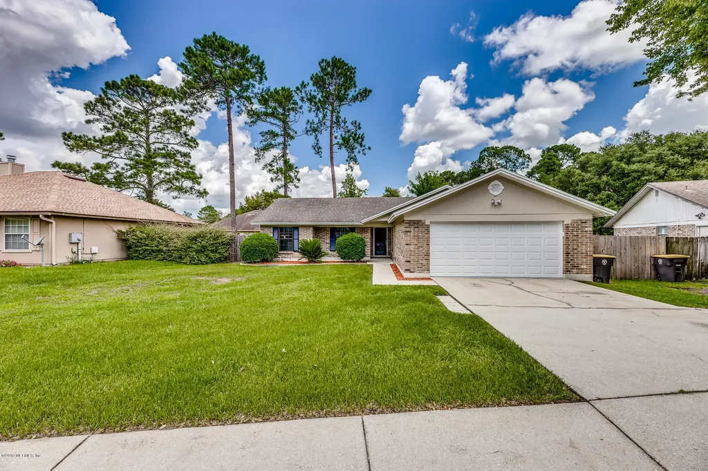 8477 Blazing Star Road N Jacksonville FL 32210
