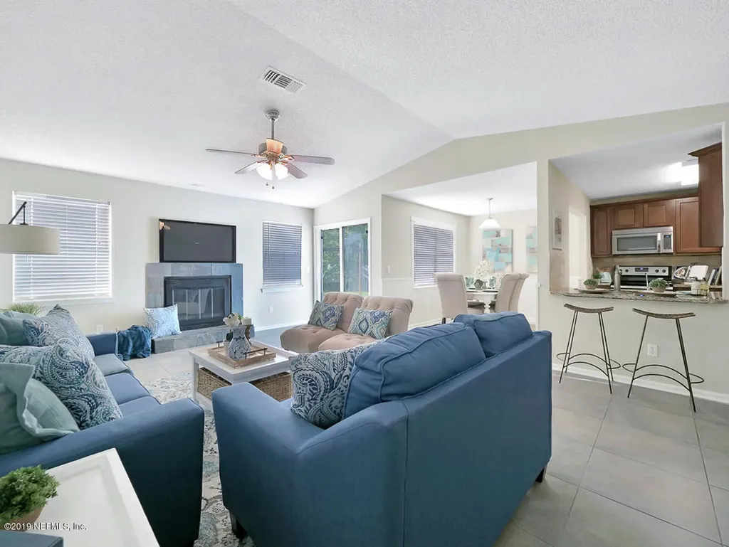 415 Cranes Landing Court Jacksonville FL 32216