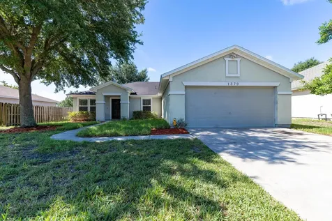 1379 Summit Oaks Drive W Jacksonville FL 32221