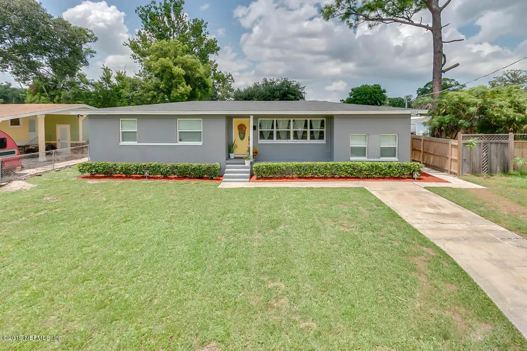 6033 Meadow Lane Jacksonville FL 32277