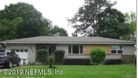 6512 Solandra Drive S Jacksonville FL 32210