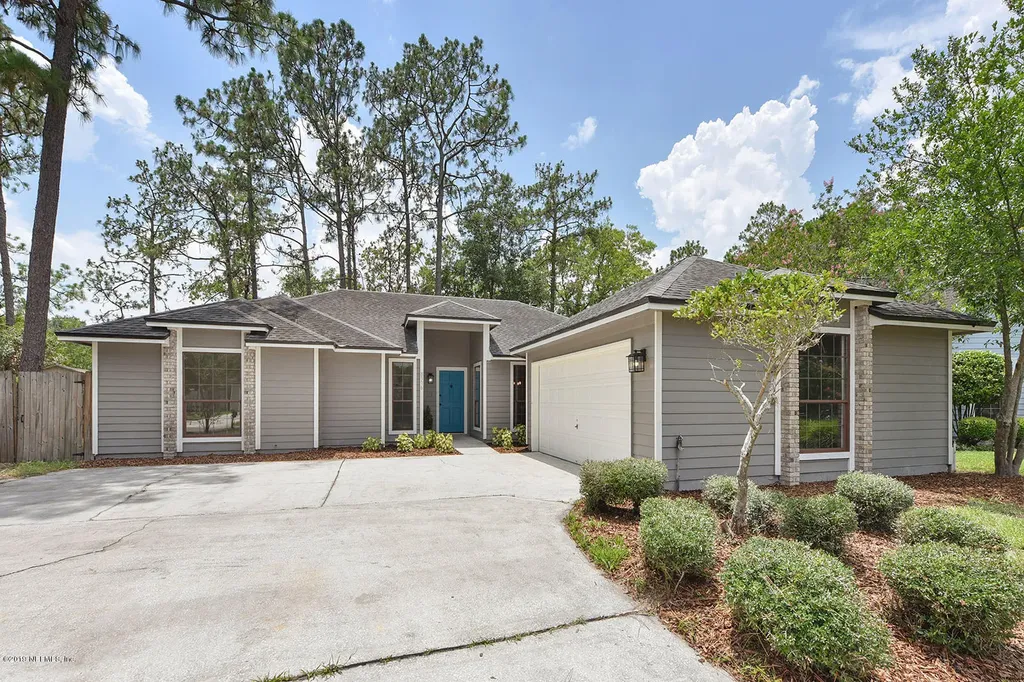 8376 Hamden Road W Jacksonville FL 32244