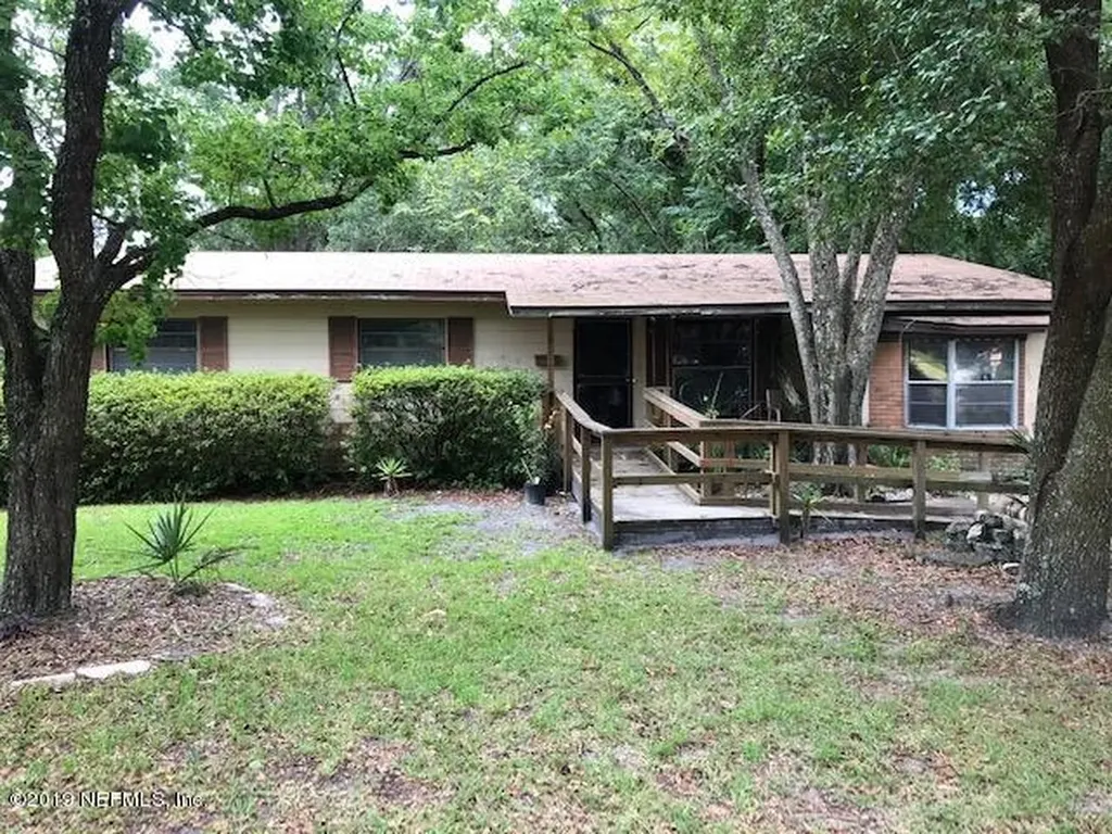 3804 Robert C Weaver Drive Jacksonville FL 32208
