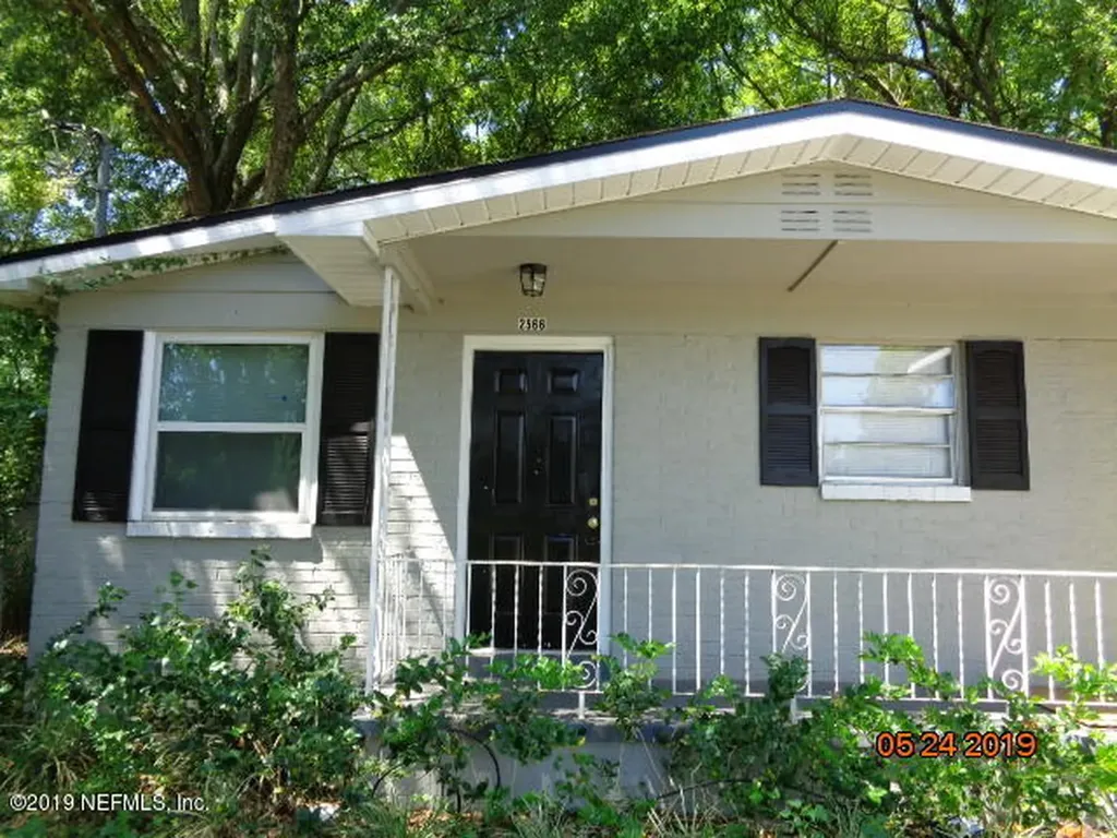 2566 Automobile Drive Jacksonville FL 32209