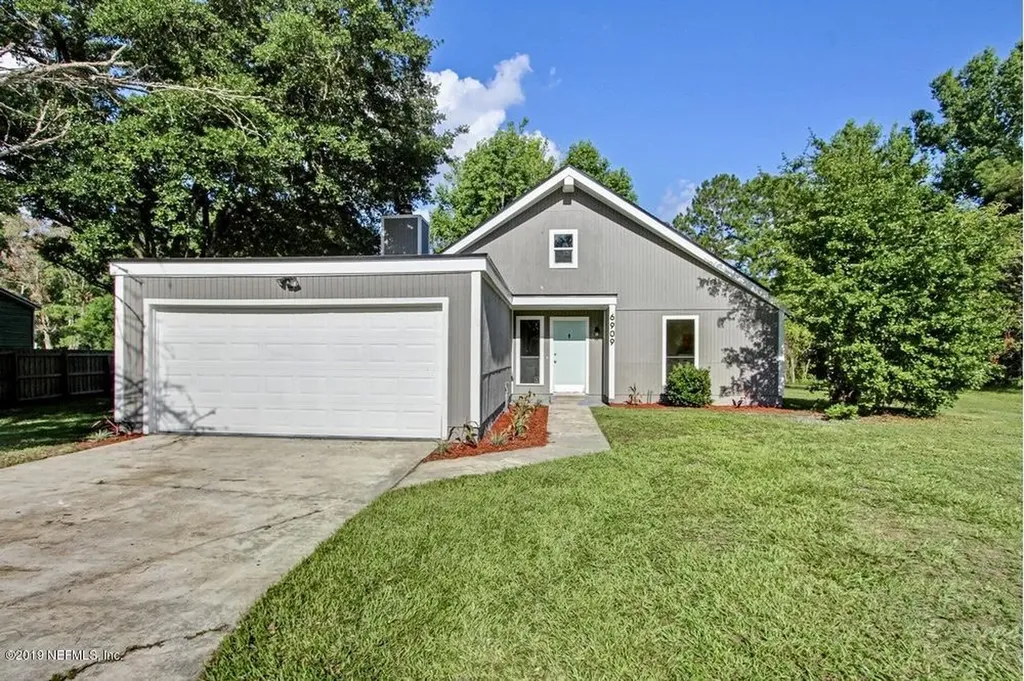6909 Carissa Court Jacksonville FL 32244
