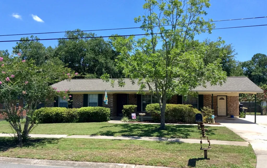 8340 Red Holly Lane Jacksonville FL 32221