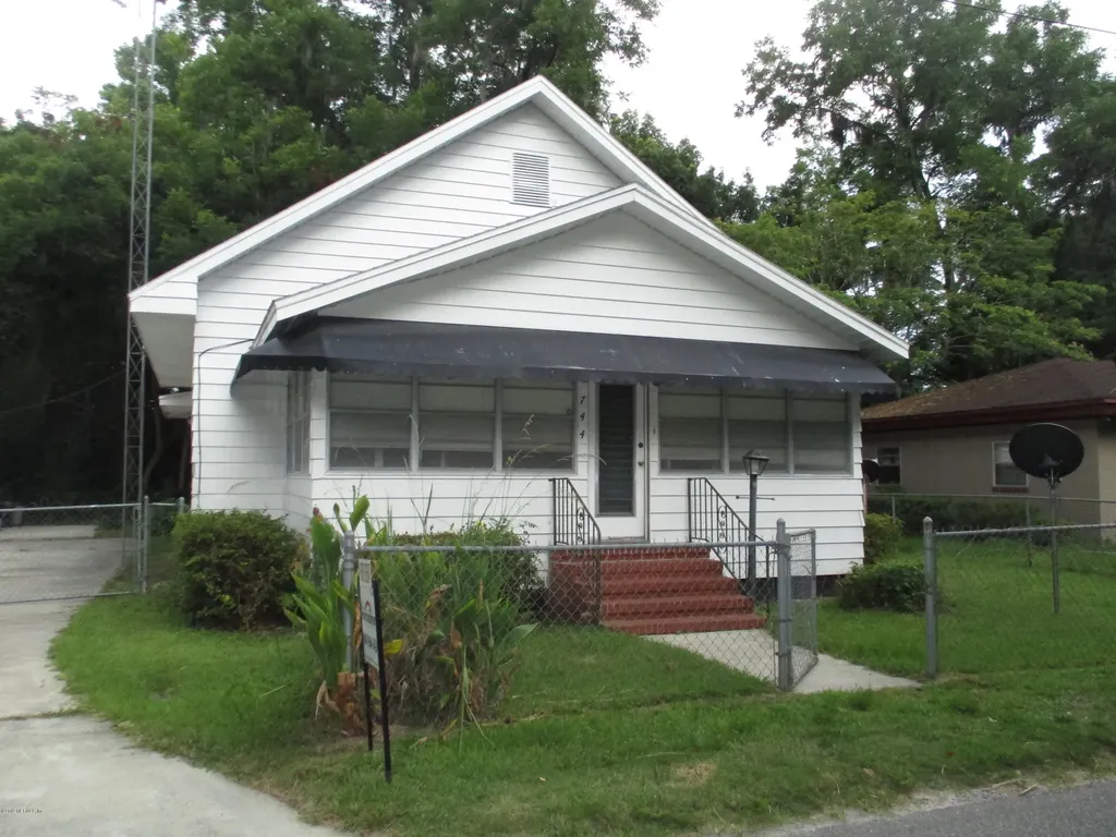 744 N Thompson Street Starke FL 32091