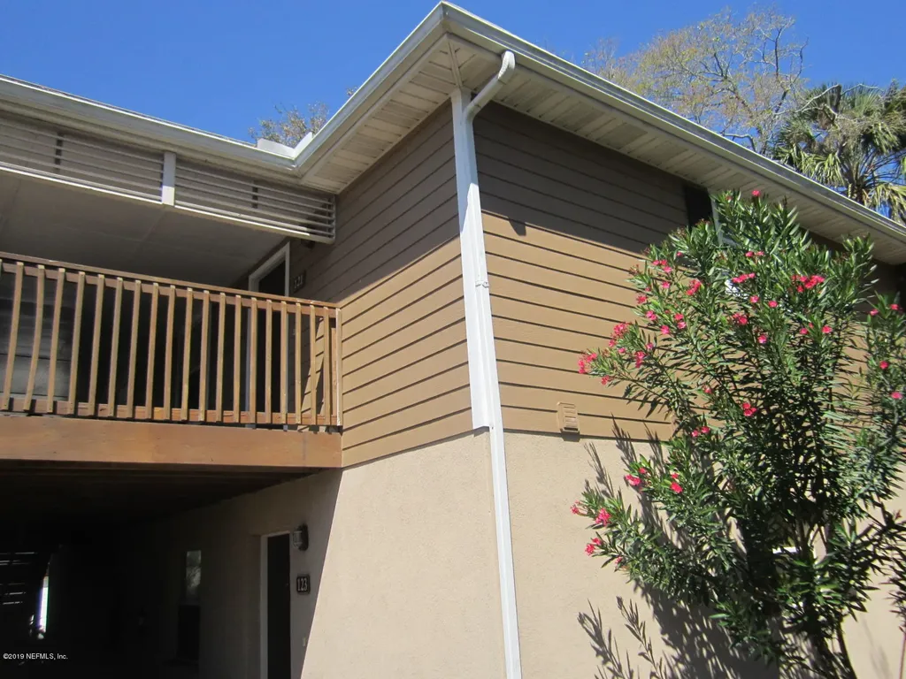 121 Poinsettia Street Atlantic Beach FL 32233