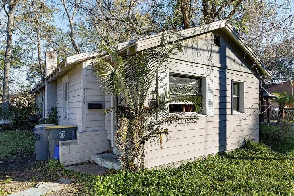 1137 W 27th Street Jacksonville FL 32209