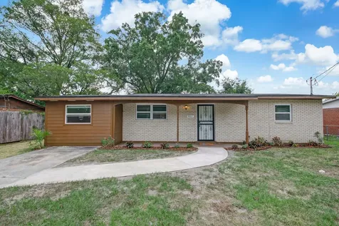 9557 Priory Avenue Jacksonville FL 32208