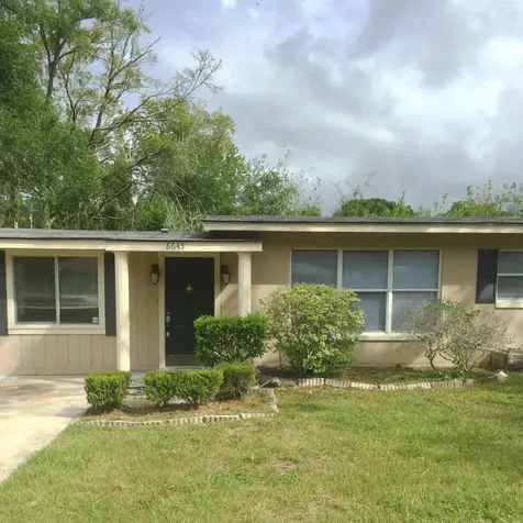 8645 Samona Drive W Jacksonville FL 32208