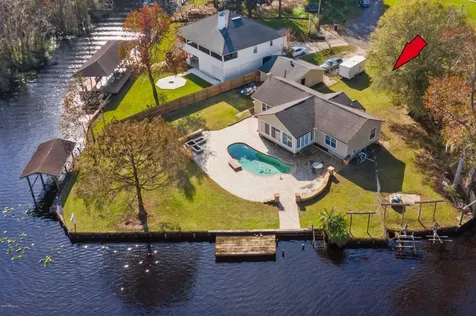 2745 Hidden Waters Drive N Green Cove Springs FL 32043