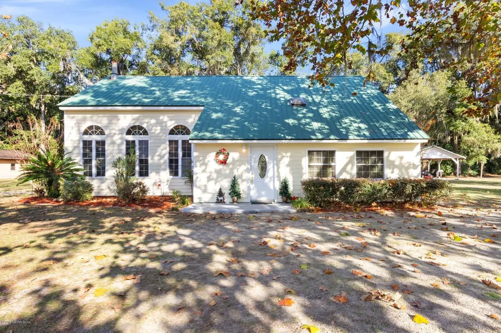 112 Hummingbird Lane Palatka FL 32177