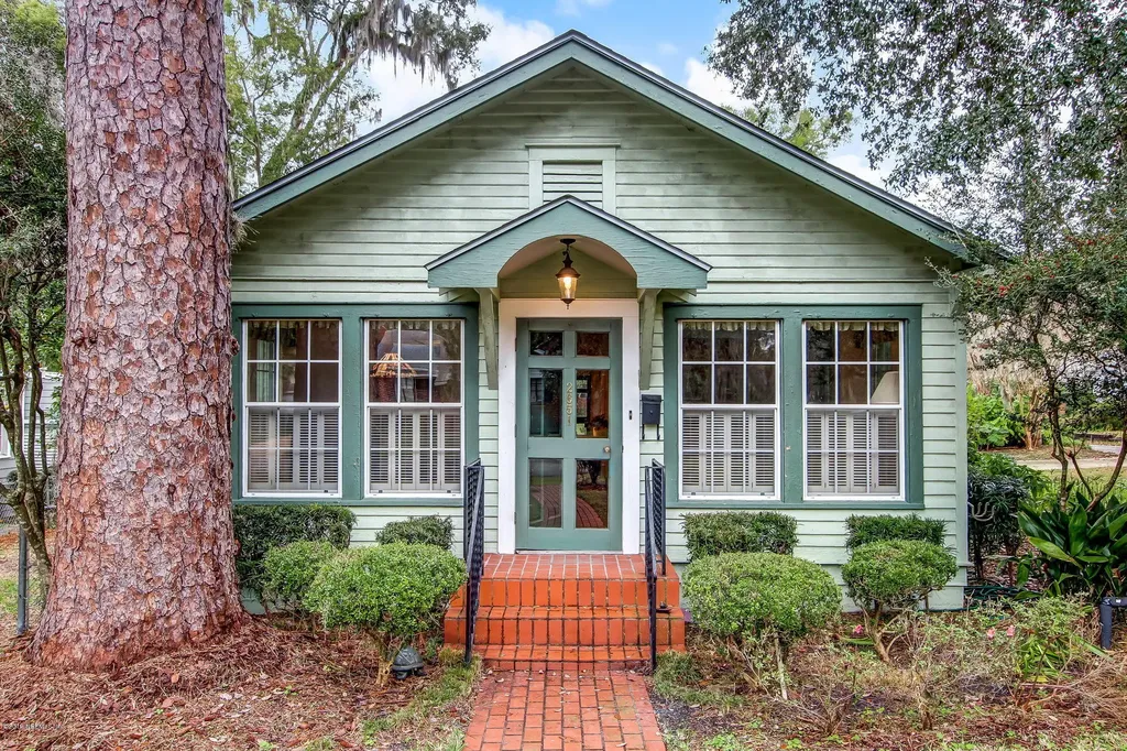 2651 Iroquois Avenue Jacksonville FL 32210