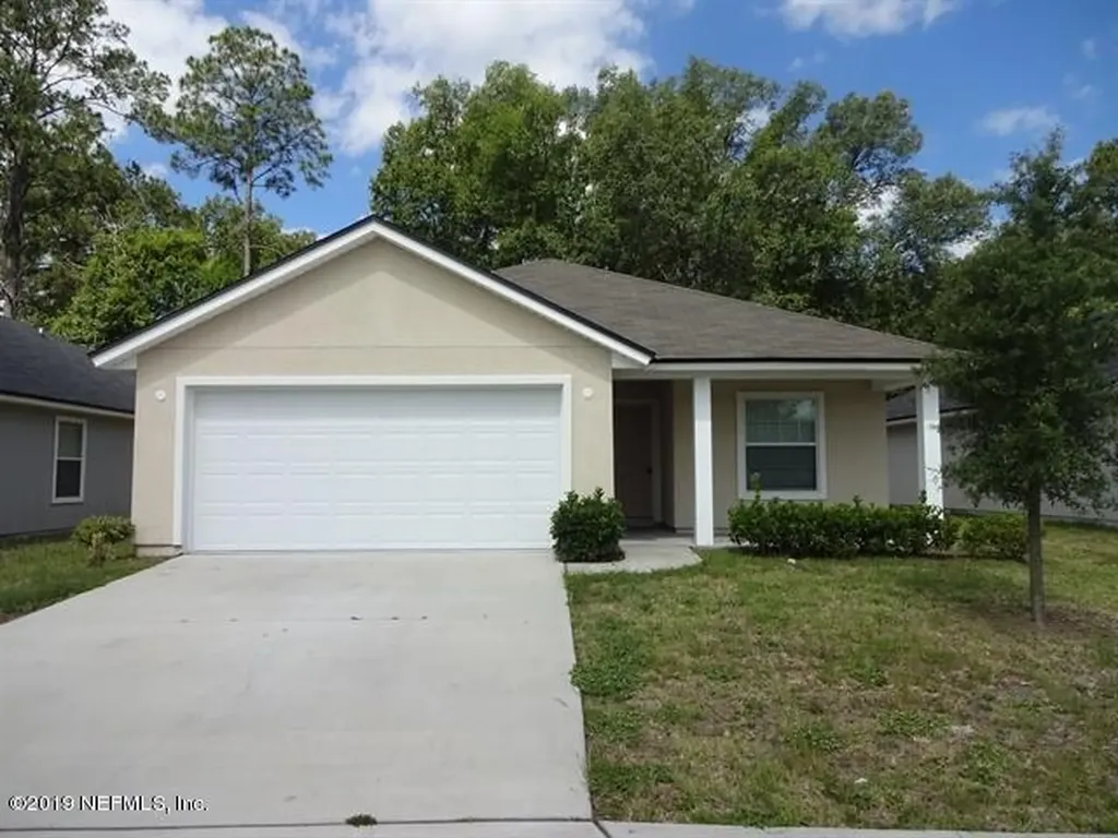 5681 Village Pond Circle Jacksonville FL 32222