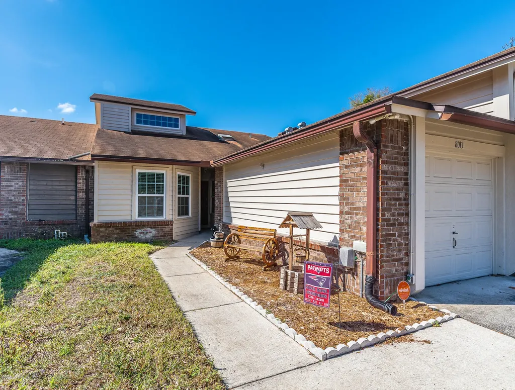 8013 Marseilles Drive Jacksonville FL 32277