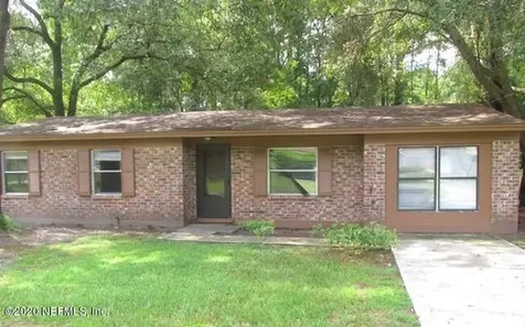 5942 Camaro Drive W Jacksonville FL 32244