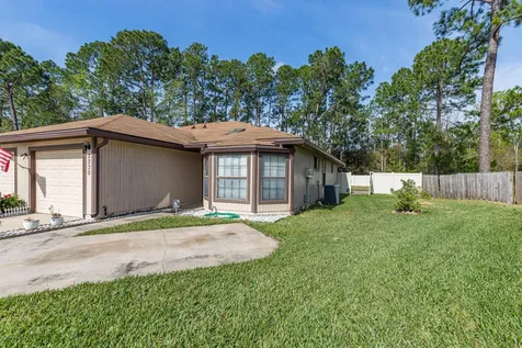 2230 Ironstone Drive W Jacksonville FL 32246