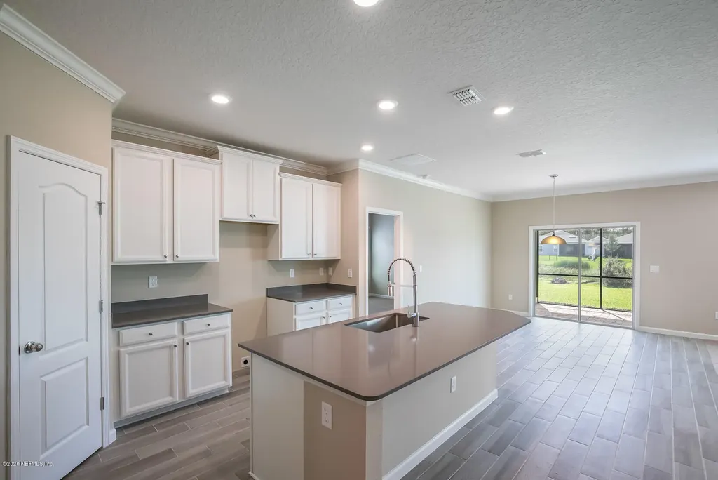 862 Spotted Fox Ridge Avenue Jacksonville FL 32218