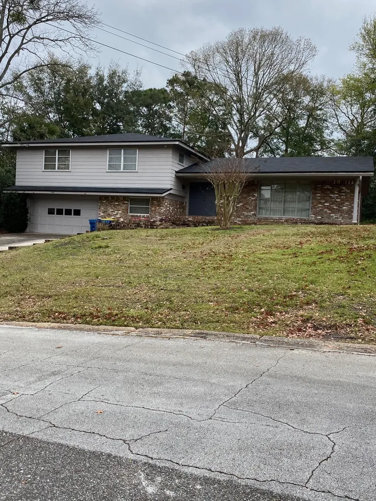 1987 Woodleigh Drive W Jacksonville FL 32211