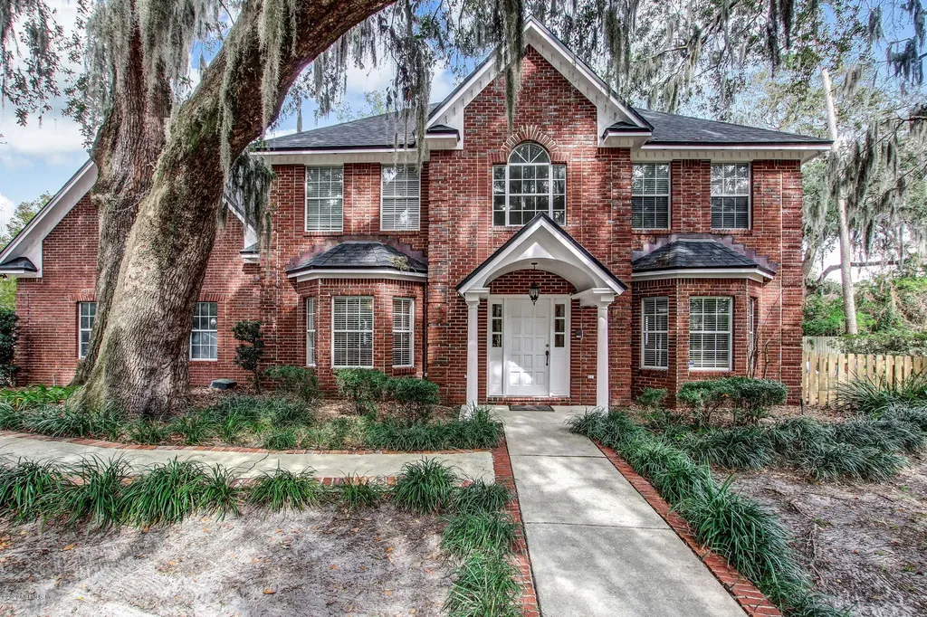 4443 Bass Place N Jacksonville FL 32210