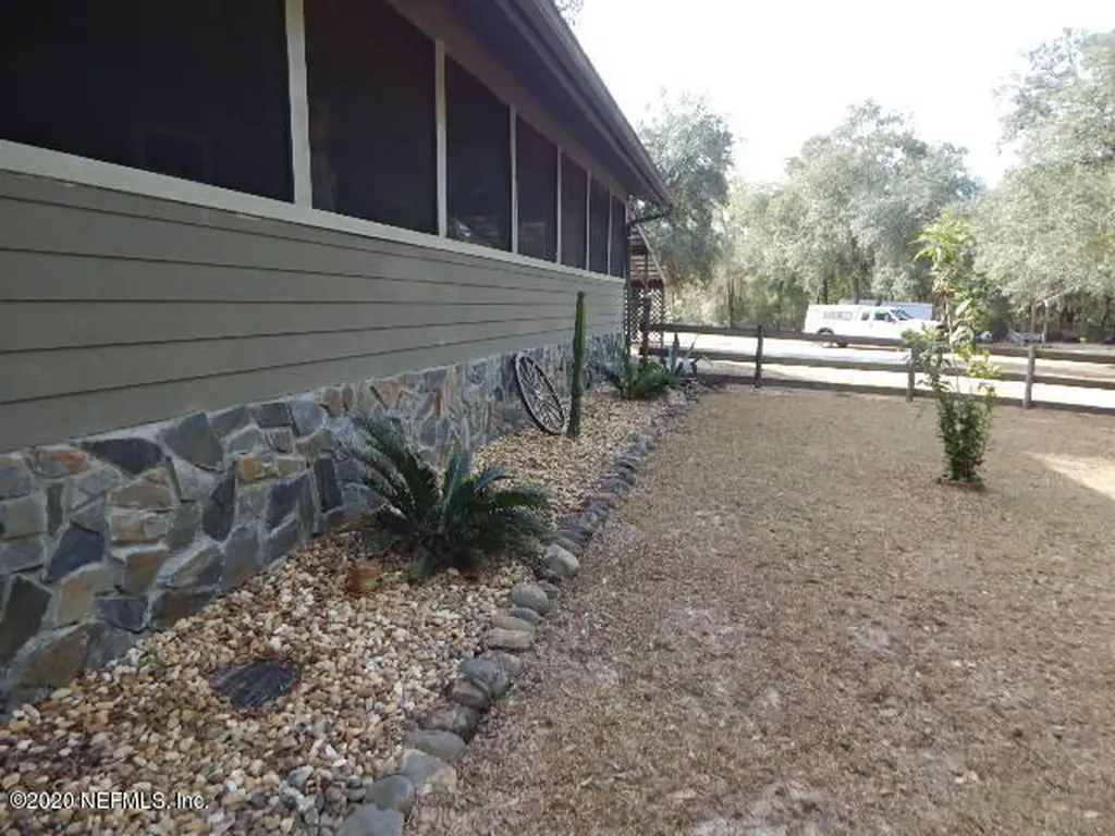 1135 Coral Farms Road Florahome FL 32140